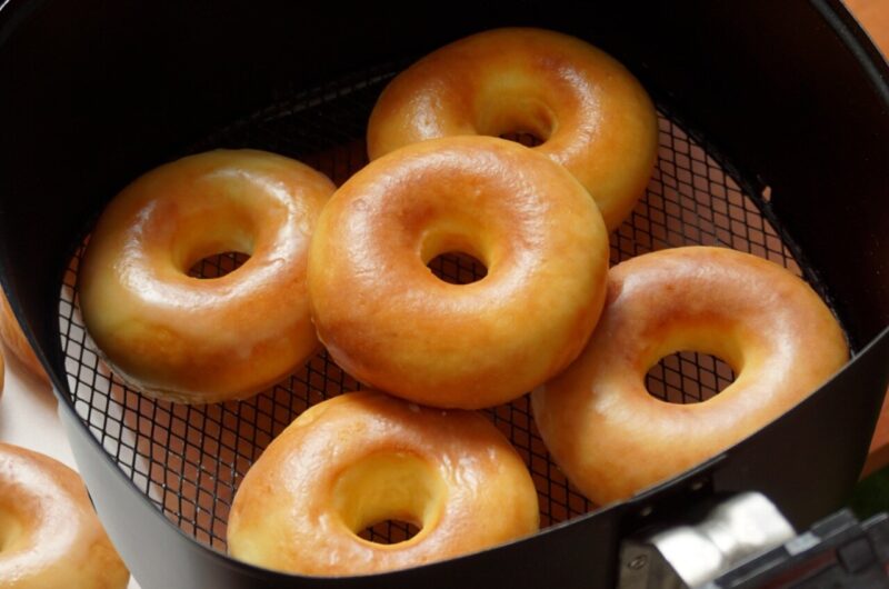 Quick and Easy Air Fryer Doughnuts